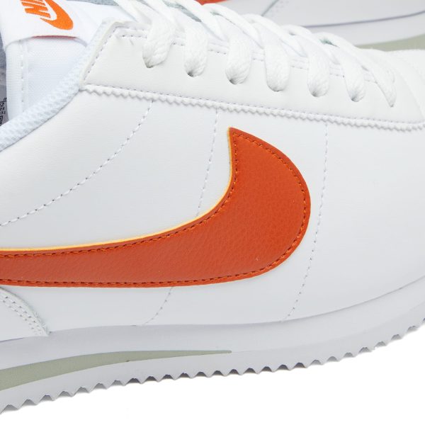 Nike Cortez (DM4044-102) белого цвета