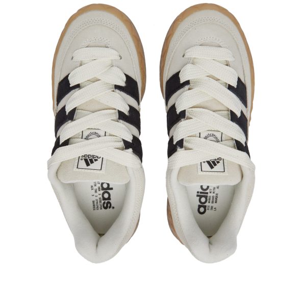 Adidas Adimatic (IE2226) белого цвета