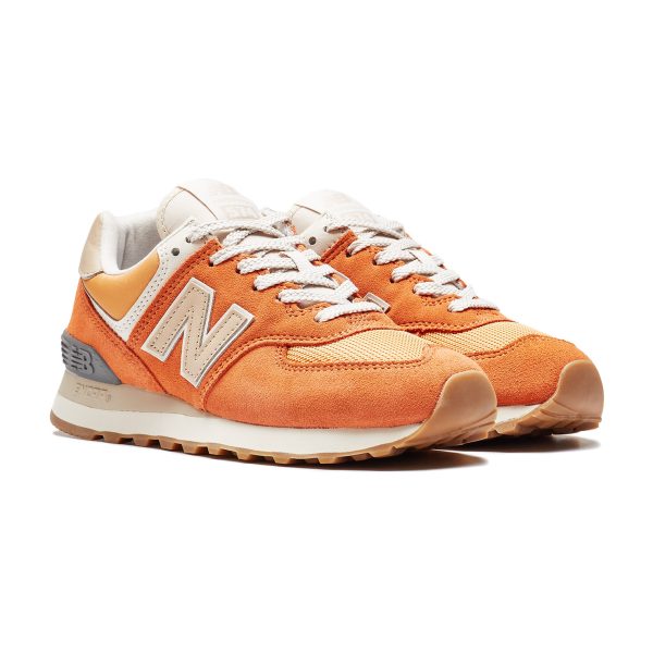 New Balance 574 (LWL574RCD) оранжевого цвета