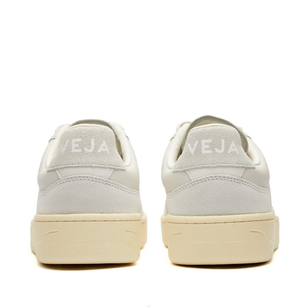 Veja V-90 Organic Leather (VD2003379B) белого цвета