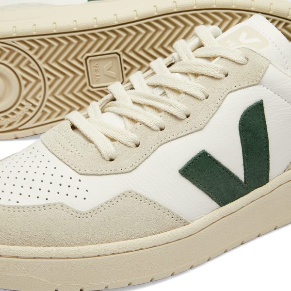 Veja V-90 Organic Leather (VD2003384B) белого цвета