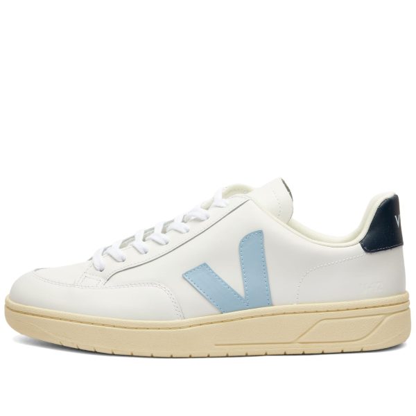 Veja V-12 Leather (XD0203302B) белого цвета