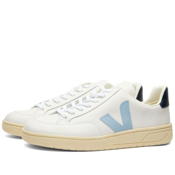 Veja V-12 Leather (XD0203302B) белого цвета