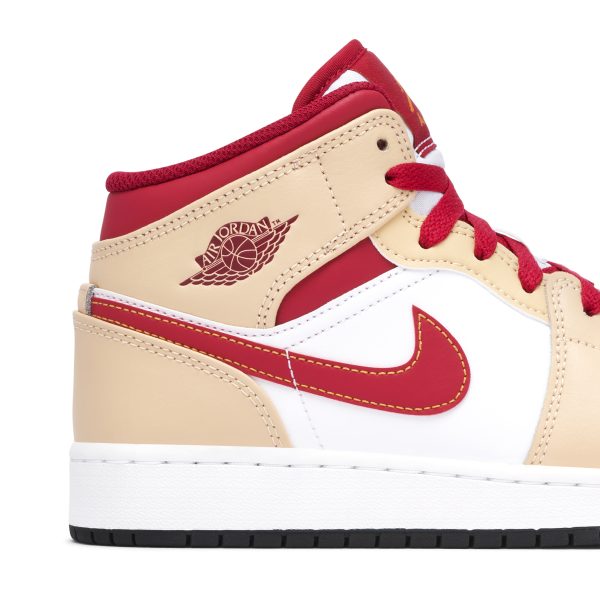 Air Jordan 1 Mid White Beige Red (554725-201) белого цвета