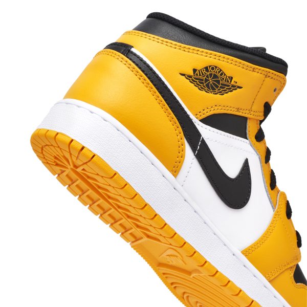 Air Jordan 1 Mid Reverse Yellow Toe (554725-701) желтого цвета