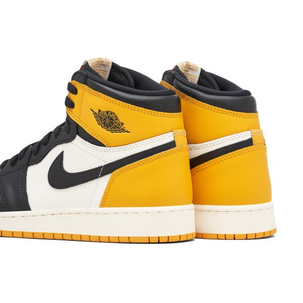 Air Jordan 1 Retro High OG Yellow Toe (575441-711) желтого цвета