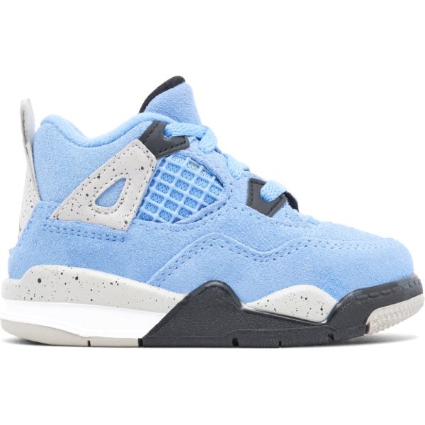 Air Jordan 4 Retro University Blue (BQ7670-400) голубого цвета