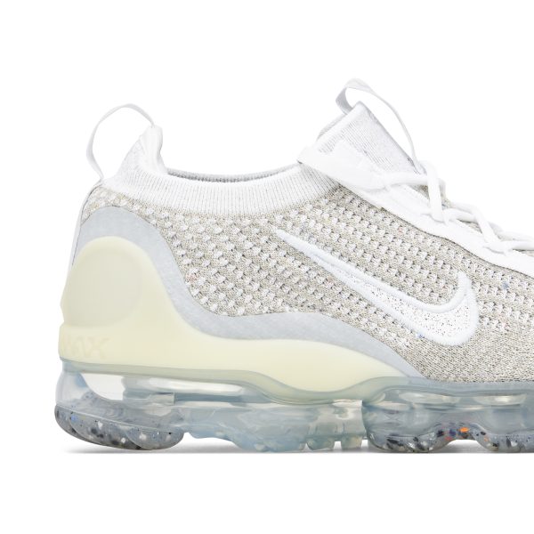 Nike Air VaporMax Flyknit 2021 Pure Platinum (DC4112-100)  цвета