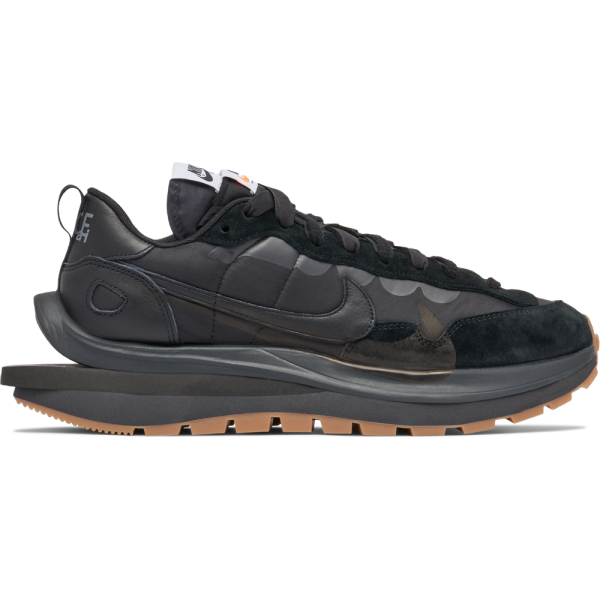 sacai x Nike VaporWaffle Black Off (DD1875-001) черного цвета