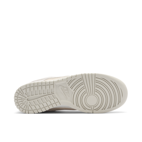 Nike Dunk Low Premium Vast (DD8338-001) серого цвета