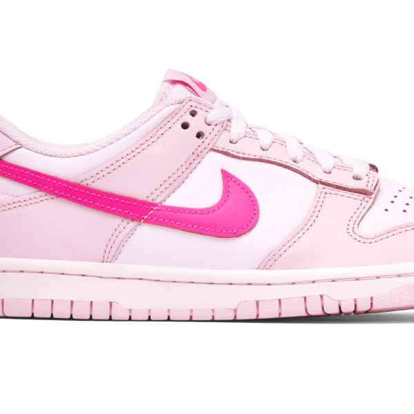 Nike Dunk Low Triple Pink (DH9765-600) розового цвета