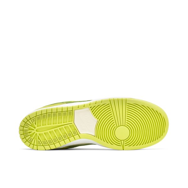 Nike SB Dunk Low Green (DM0807-300) зеленого цвета