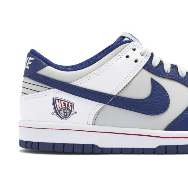 Nike Dunk Low EMB NBA Brooklyn Nets (DO6288-001)  цвета