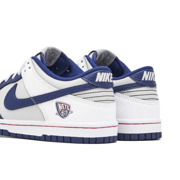 Nike Dunk Low EMB NBA Brooklyn Nets (DO6288-001)  цвета