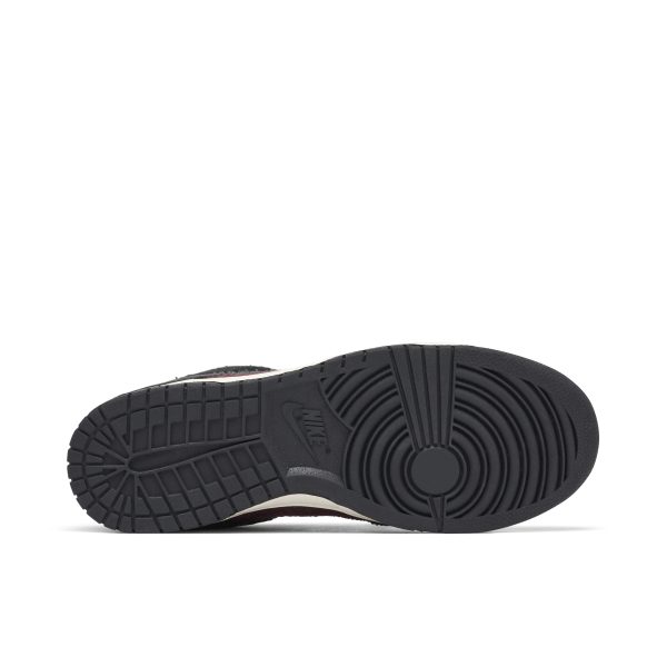Nike Dunk Low Fleece Black (DQ7579-600) черного цвета