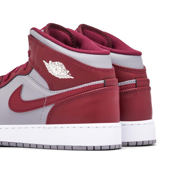 Air Jordan 1 Mid Team Red (DQ8423-615) красного цвета