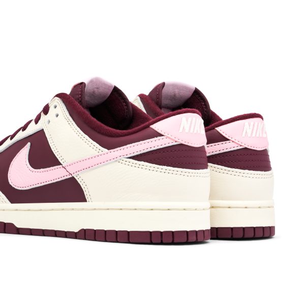Nike Dunk Low Valentines Day (DR9705-100)  цвета