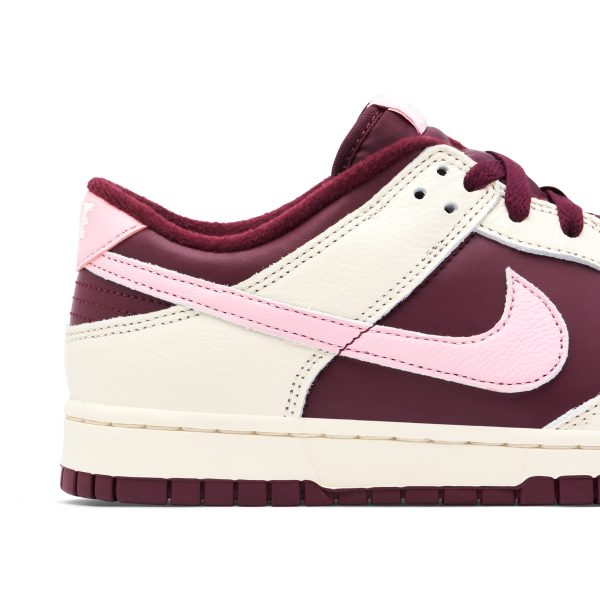 Nike Dunk Low Valentines Day (DR9705-100)  цвета