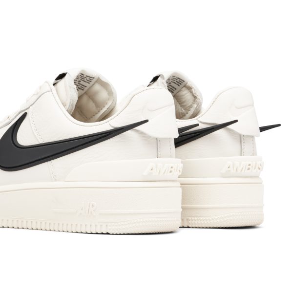 Nike Air Force 1 Low x AMBUSH (DV3464-002) белого цвета