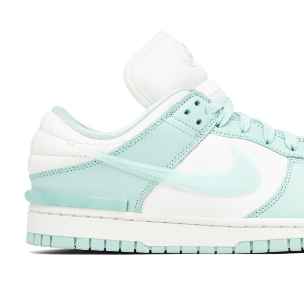 Nike Dunk Low Twist Jade Ice (DZ2794-101)  цвета