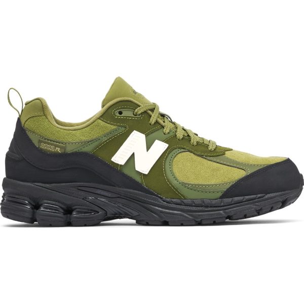 New Balance 2002R x The Basement Olive (M200RRBA) черного цвета