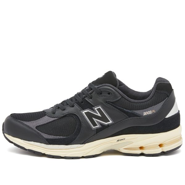 New Balance M2002RIB Black (M2002RIB) черного цвета