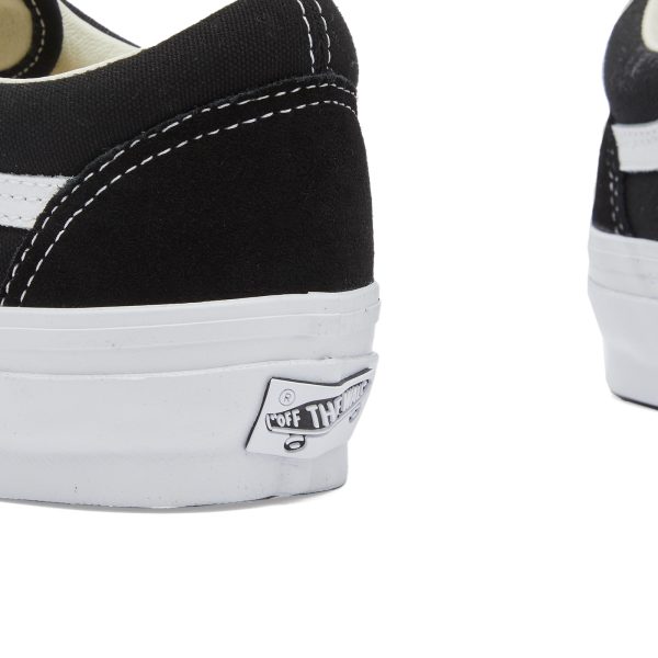 Vans Old Skool 36 Lx Black/White (VN000CQDBA2) белого цвета