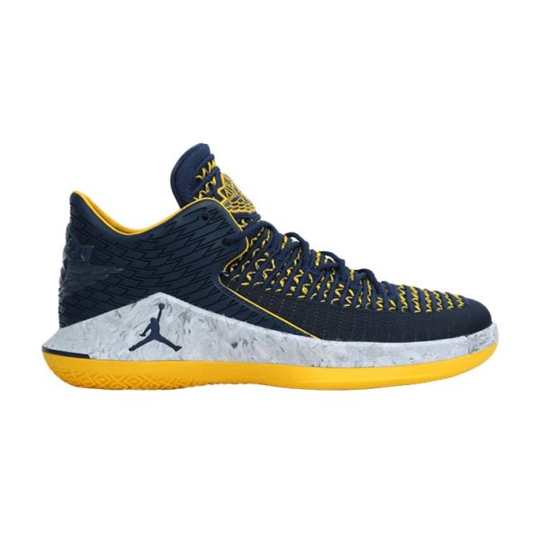 Air Jordan 32 Low PF Michigan Wolverines  - -  Amarillo (AH3347-405)