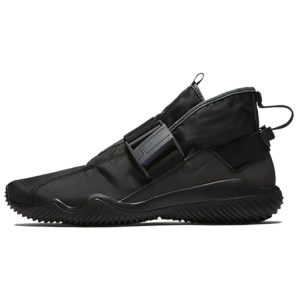 Nike Komyuter SE Triple Black -- (AA0531-001)