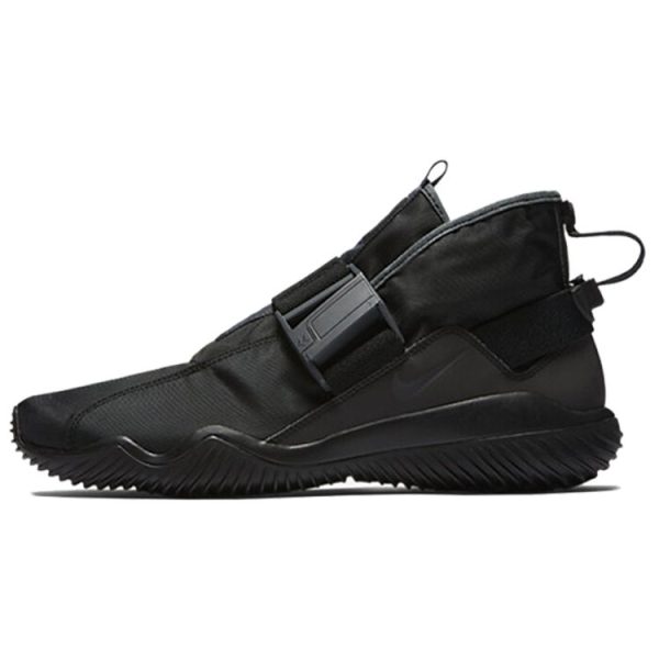 Nike Komyuter SE Triple Black -- (AA0531-001)