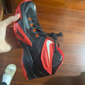 Nike LeBron Soldier 8 Black University Red Hyper-Crimson (653641-016)