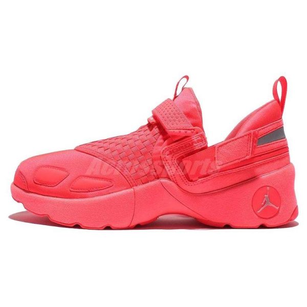 Air Jordan Jordan Trunner LX Energy Solar Red   - (917424-605)