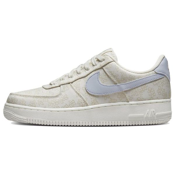 Nike Air Force 1 07 SE         - (DR6402-900)