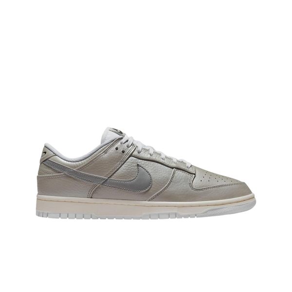 Nike Dunk Low SE Metallic Silver (DX3197-095)