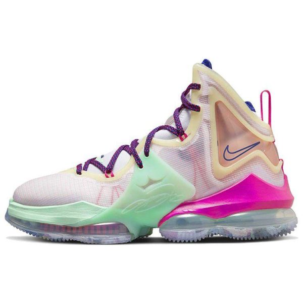 Nike LeBron 19 Valentines Day (DH8459-900)