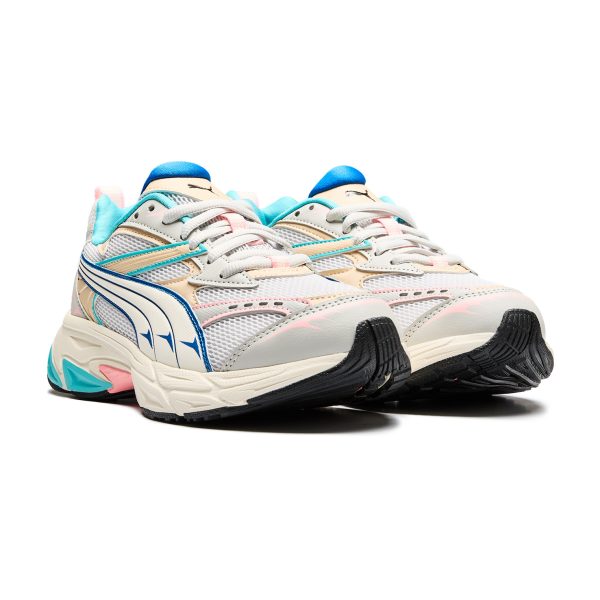 PUMA Morphic (39272424)  белого цвета