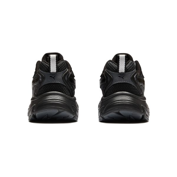 PUMA Morphic Base (39298204)  черного цвета