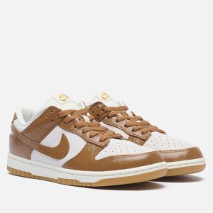 кроссовки Nike Wmns Dunk Low LX (FJ2260-001) коричневого цвета