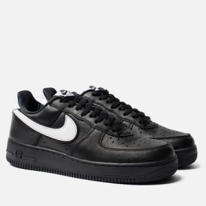 кроссовки Nike Air Force 1 Low Retro QS (KROSSOVKI-NIKE-AIR-FORCE-1-LOW-RETRO-QS-BLACK-WHITE-BLACK-4_450X450.JPG) черного цвета