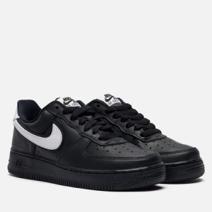 кроссовки Nike Air Force 1 Low Retro QS (KROSSOVKI-NIKE-AIR-FORCE-1-LOW-RETRO-QS-BLACK-WHITE-BLACK-00_450X450.JPG) черного цвета