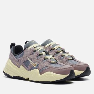 кроссовки Nike Wmns Tech Hera (DR9761-008) фиолетового цвета