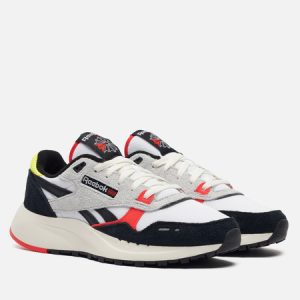 кроссовки Reebok Classic Leather 2400 (100209526) белого цвета