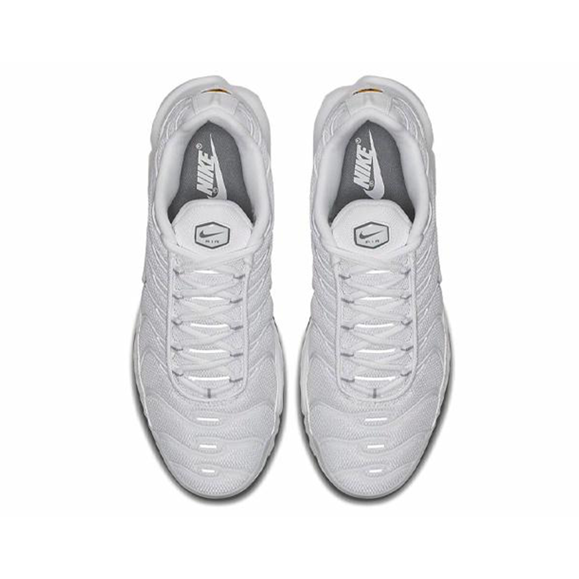 Nike Air Max Plus (604133-139) белого цвета Nike Air Max Plus (604133-139) белого цвета