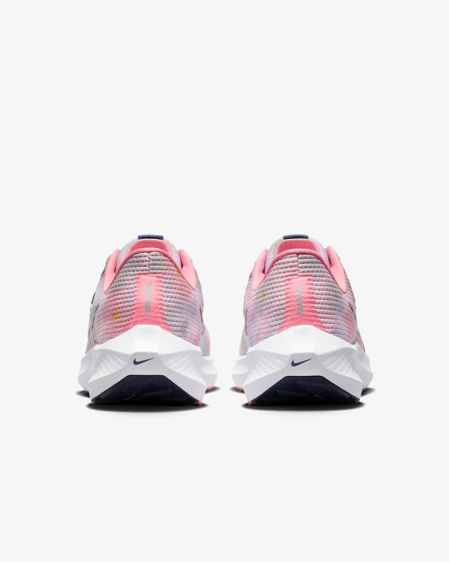 Nike W Air Zoom Pegasus 40 Prm (DV7890-600) мультиколор цвета Nike W Air Zoom Pegasus 40 Prm (DV7890-600) мультиколор цвета