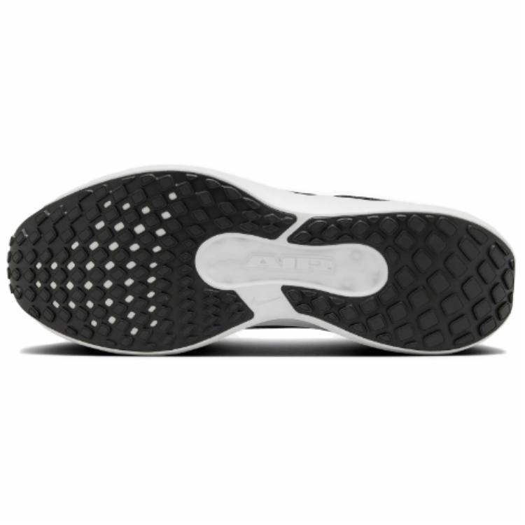 Nike Air Winflo 11 (FJ9509-001) черного цвета Nike Air Winflo 11 (FJ9509-001) черного цвета
