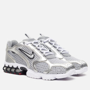 кроссовки Nike Air Zoom Spiridon Cage 2 (MUZHSKIE-KROSSOVKI-NIKE-AIR-ZOOM-SPIRIDON-CAGE-2-LIGHT-SMOKE-GREY-METALLIC-SILVER) серебрянного цвета