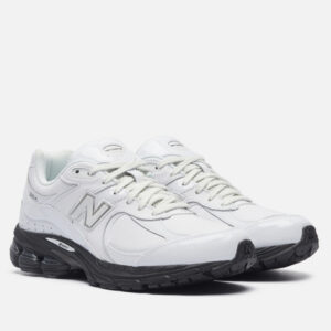 кроссовки New Balance U2002RE Leather Pack (U2002RE) белого цвета