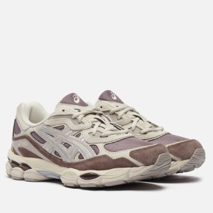 кроссовки ASICS Gel-Nyc (1203A739-200) коричневого цвета