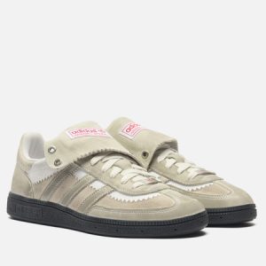 кроссовки adidas Handball Spezial (HP7098) белого цвета