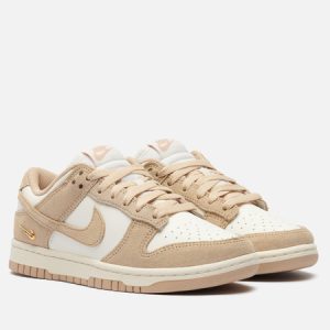 кроссовки Nike Wmns Dunk Low (IO4244-101) бежевого цвета